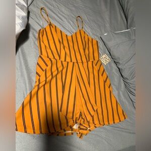Strip yellow romper